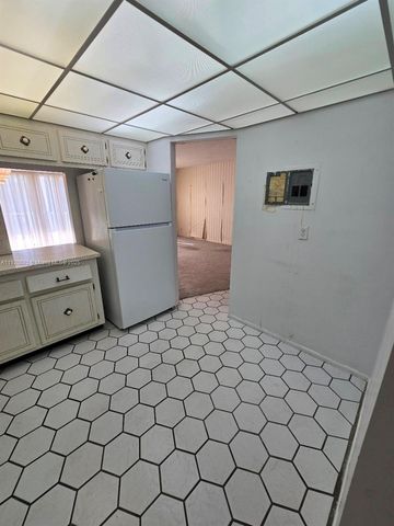 300 Diplomat Pkwy 207, Hallandale Beach, FL 33009