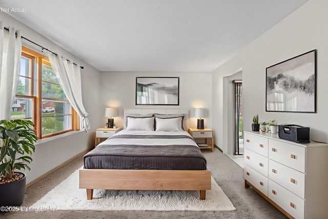 2006 Foxhurst Dr, Louisville, KY 40216