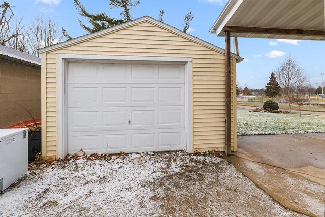 420 Declark Street, Beaver Dam, WI 53916