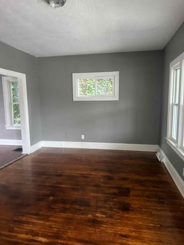 28 S Warren Avenue, Columbus, OH 43204