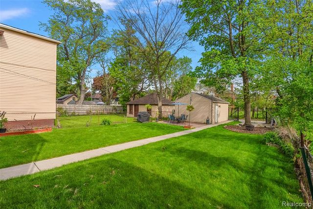 867 Edison Street, Detroit, MI 48202
