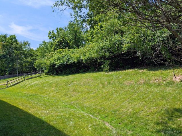 205 Sackett Drive, Monroe, OH 45050
