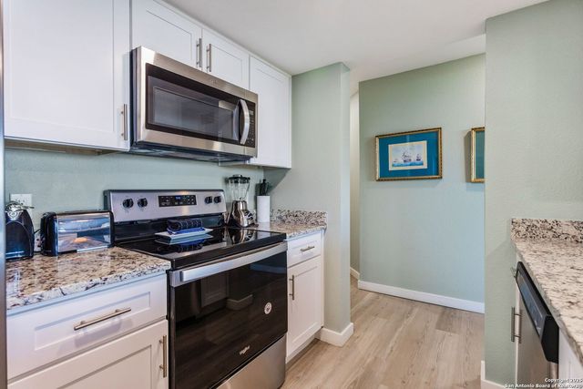 800 Sandcastle Dr # 130, Port Aransas, TX 78373