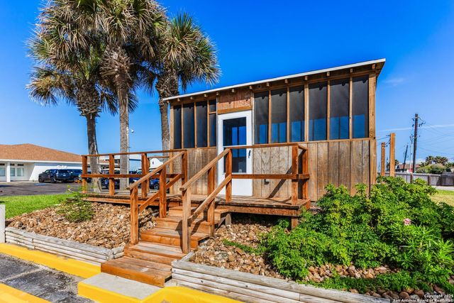 800 Sandcastle Dr # 130, Port Aransas, TX 78373