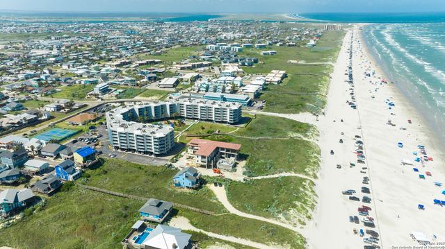 800 Sandcastle Dr # 130, Port Aransas, TX 78373