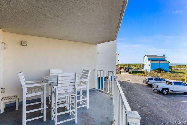 800 Sandcastle Dr # 130, Port Aransas, TX 78373