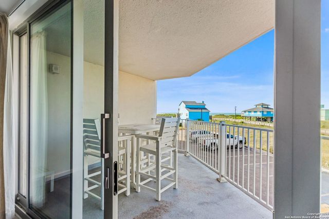 800 Sandcastle Dr # 130, Port Aransas, TX 78373