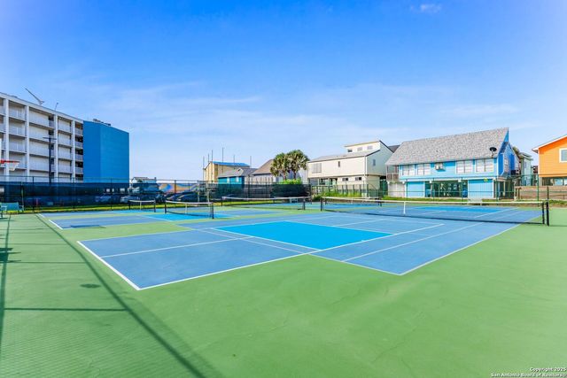 800 Sandcastle Dr # 130, Port Aransas, TX 78373