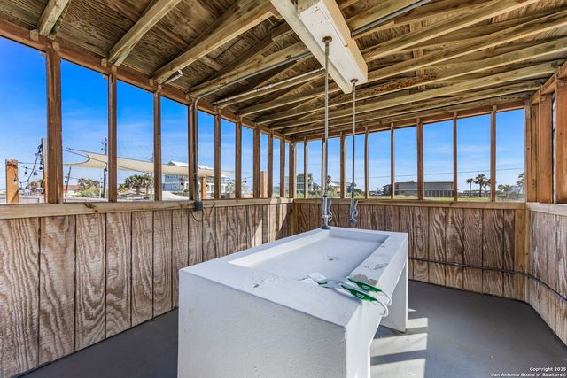 800 Sandcastle Dr # 130, Port Aransas, TX 78373