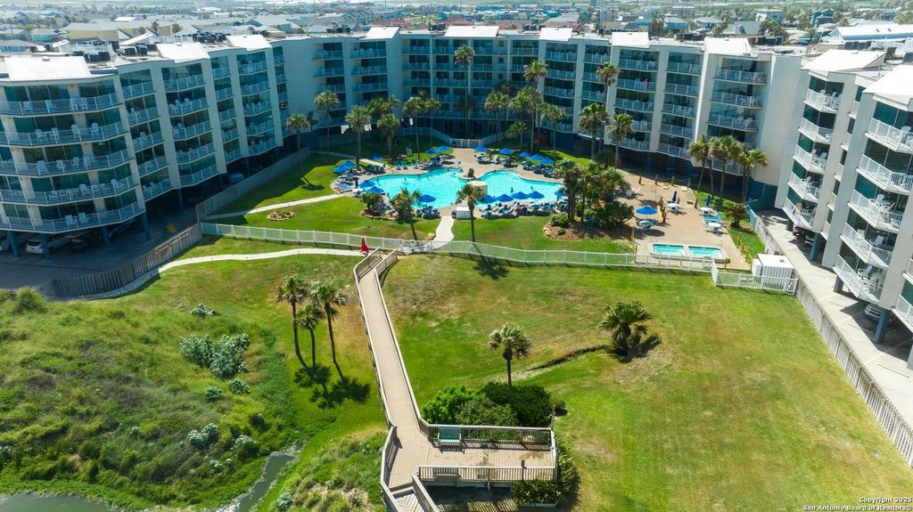 800 Sandcastle Dr # 130, Port Aransas, TX 78373