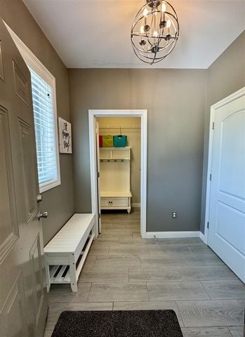 21568 Fort Worth Drive, Macomb, MI 48044
