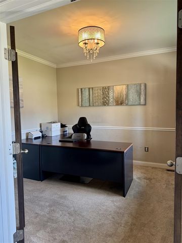 21568 Fort Worth Drive, Macomb, MI 48044
