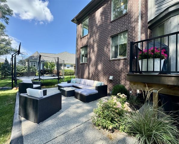 21568 Fort Worth Drive, Macomb, MI 48044