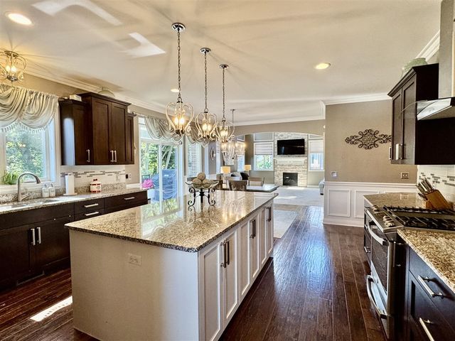 21568 Fort Worth Drive, Macomb, MI 48044