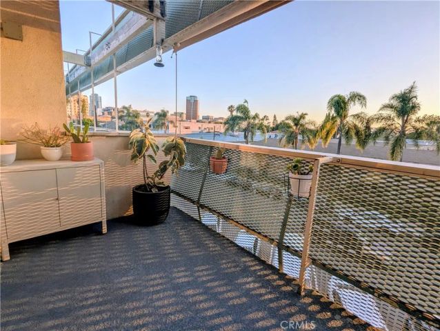 528 Cedar 3A, Long Beach, CA 90802