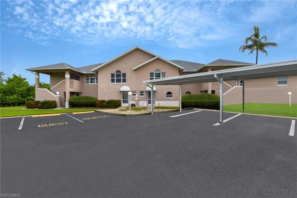 28 Cosmopolitan DR 16, LEHIGH ACRES, FL 33936 — photo 2