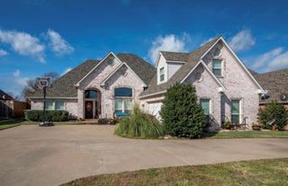 3704 Melrose Trail, Sherman, TX 75090