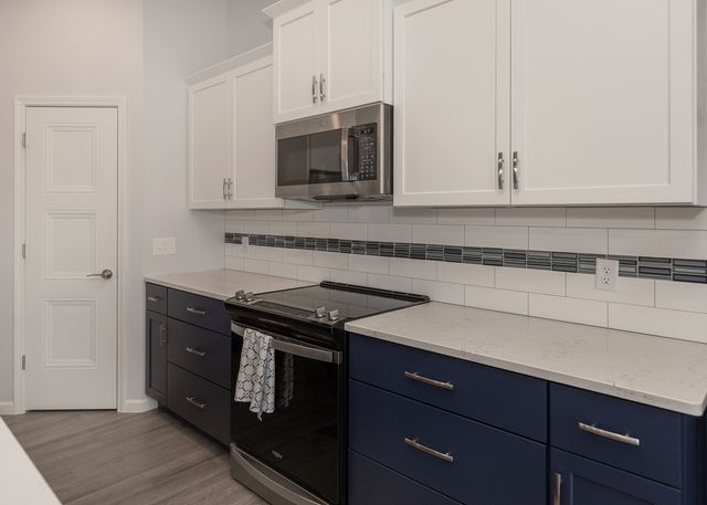 1430 Olde Brandy Lane, Davenport, IA 52807