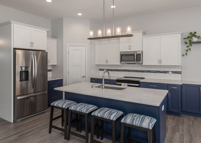 1430 Olde Brandy Lane, Davenport, IA 52807