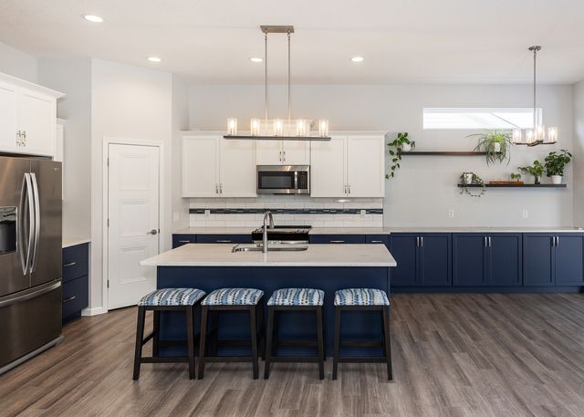 1430 Olde Brandy Lane, Davenport, IA 52807