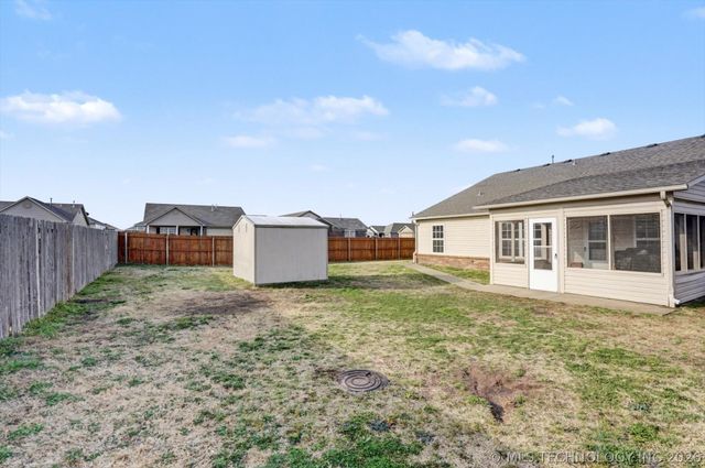 11101 N 120th East Avenue, Owasso, OK 74055