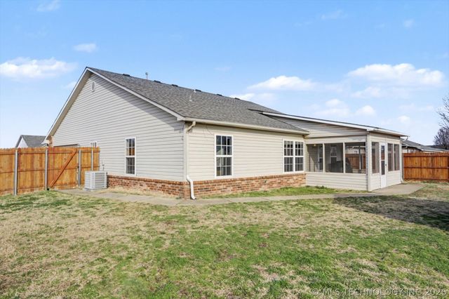 11101 N 120th East Avenue, Owasso, OK 74055