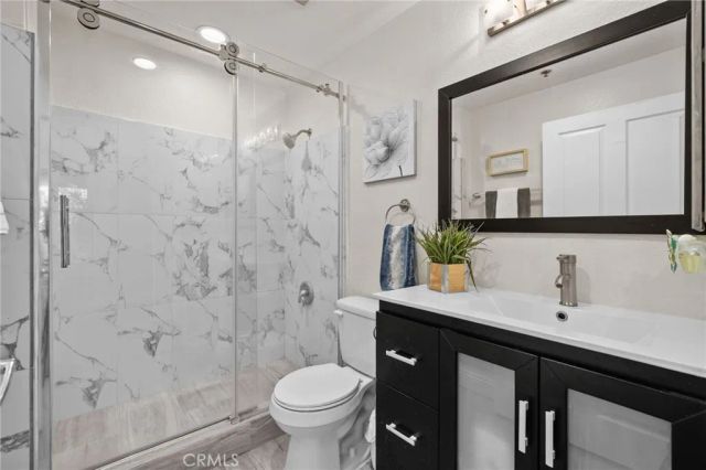 19350 Sherman Way 201, Reseda, CA 91335