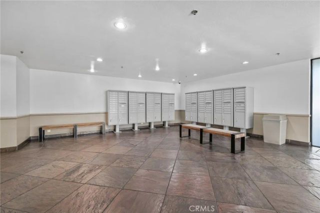 19350 Sherman Way 201, Reseda, CA 91335