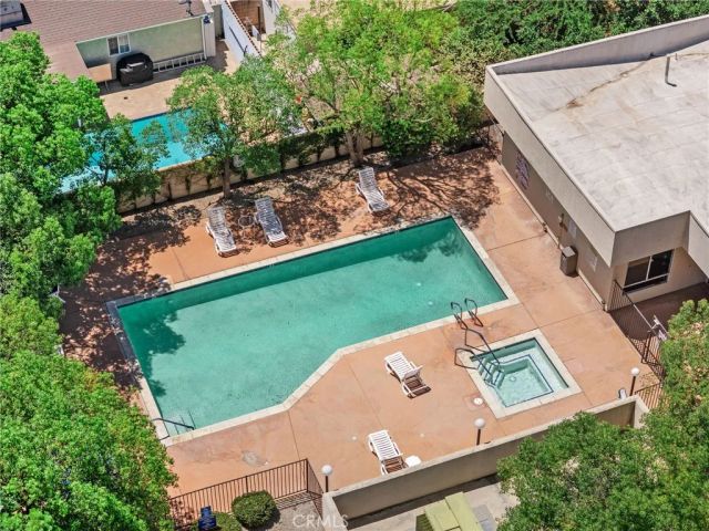 19350 Sherman Way 201, Reseda, CA 91335