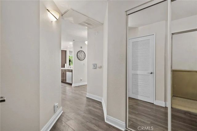 19350 Sherman Way 201, Reseda, CA 91335