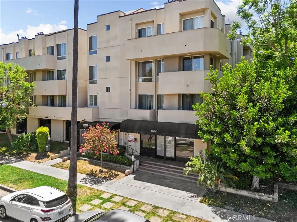 19350 Sherman Way 201, Reseda, CA 91335