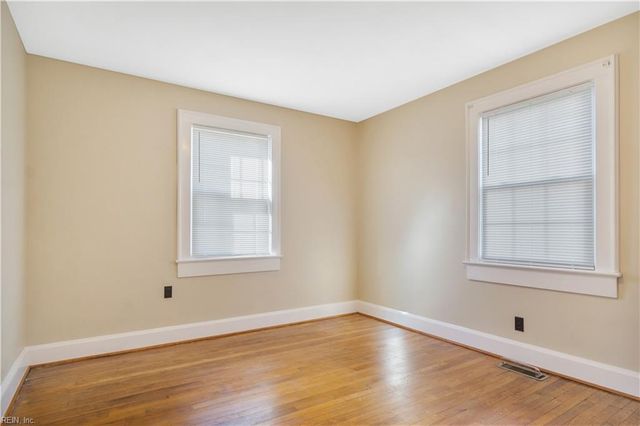 102 Jordan DR, Smithfield, VA 23430