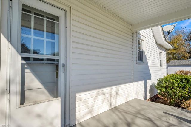 102 Jordan DR, Smithfield, VA 23430