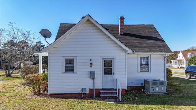 102 Jordan DR, Smithfield, VA 23430