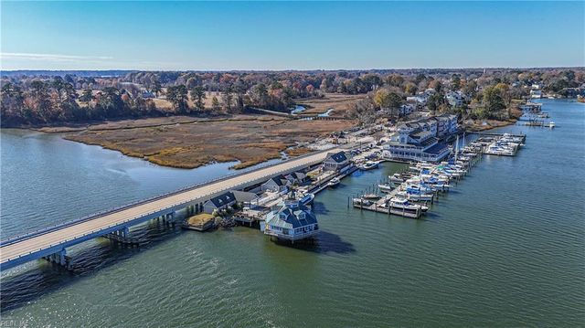 102 Jordan DR, Smithfield, VA 23430