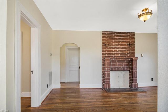 102 Jordan DR, Smithfield, VA 23430