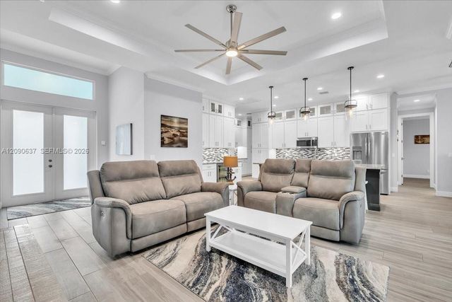 2720 NW 22nd Avenue, Cape Coral, FL 33993