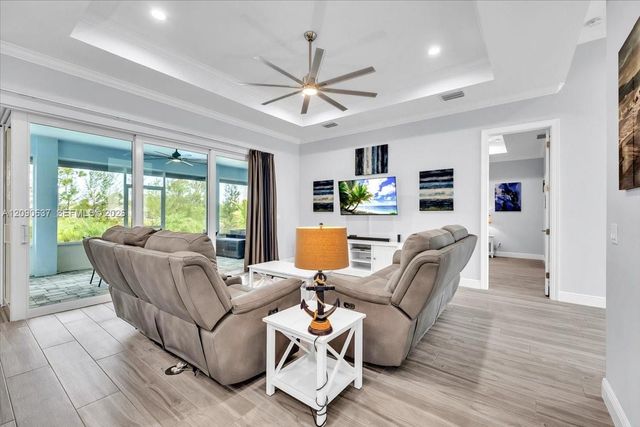 2720 NW 22nd Avenue, Cape Coral, FL 33993
