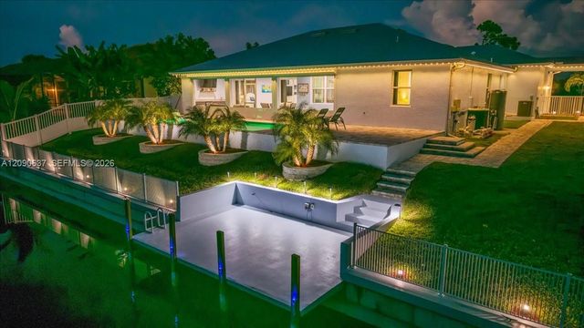 2720 NW 22nd Avenue, Cape Coral, FL 33993
