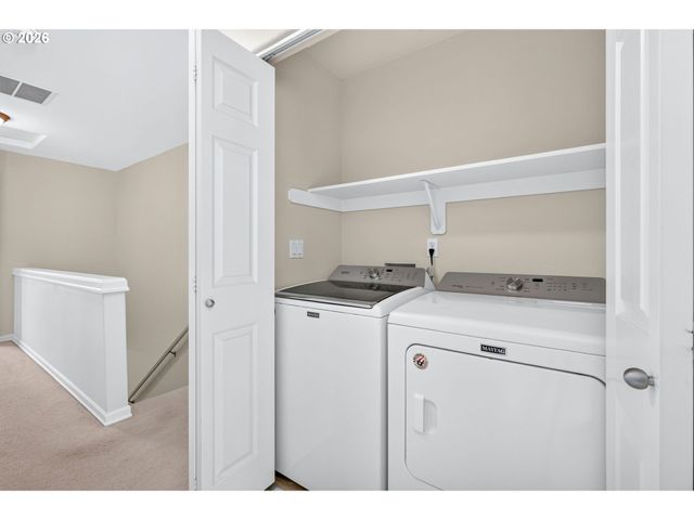 2926 Sw TEXAS St, Portland, OR 97219