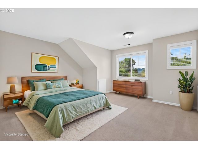 2926 Sw TEXAS St, Portland, OR 97219