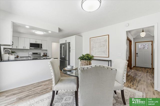 2211 N 137th Street, Omaha, NE 68164