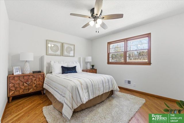 2211 N 137th Street, Omaha, NE 68164