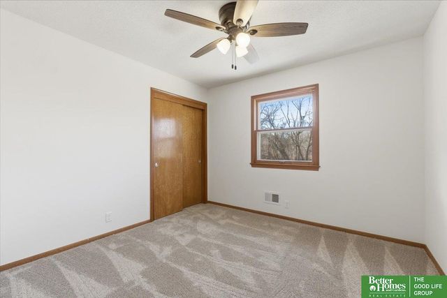 2211 N 137th Street, Omaha, NE 68164