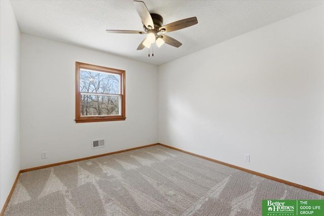 2211 N 137th Street, Omaha, NE 68164