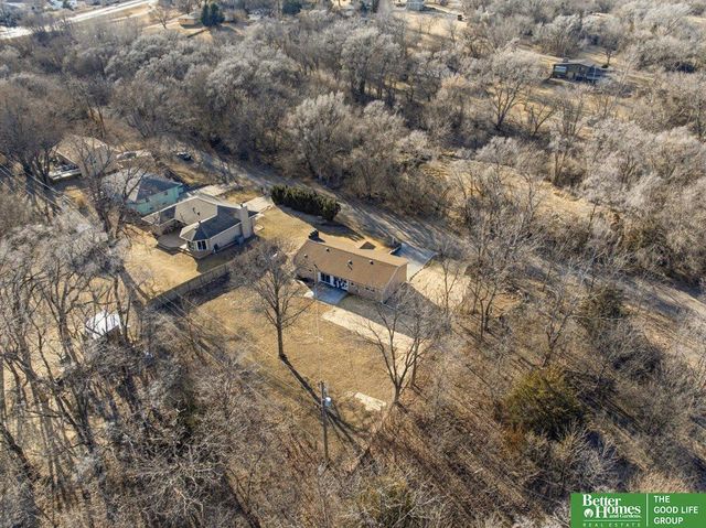 2211 N 137th Street, Omaha, NE 68164