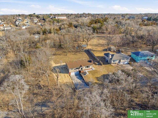 2211 N 137th Street, Omaha, NE 68164