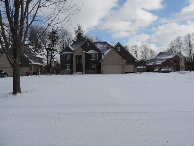 56350 Willow Creek Boulevard, Shelby Twp, MI 48316