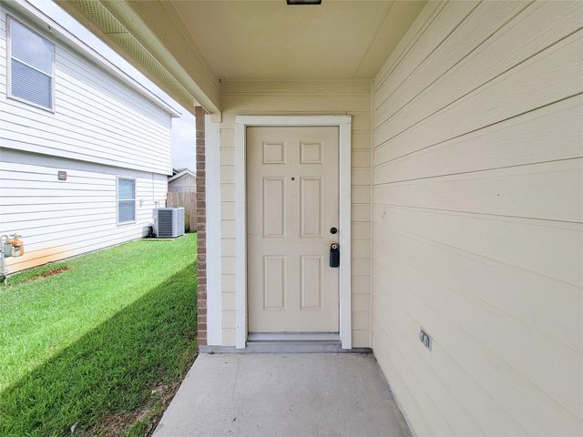7438 Fox Knoll, Humble, TX 77338