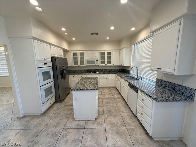 925 Lexington Cross Drive, Las Vegas, NV 89144